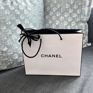 Chanel shopping bag